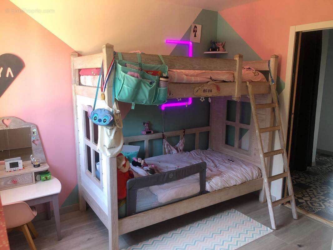 Maison à SAINT-ROGATIEN