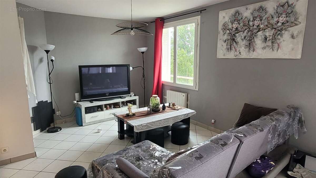 Appartement à RILLIEUX-LA-PAPE