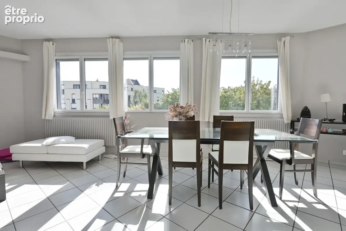 Appartement T3/T4 de 82 m2, balcon, cave et garage fermé   Secteur Beaulieu - photo 3