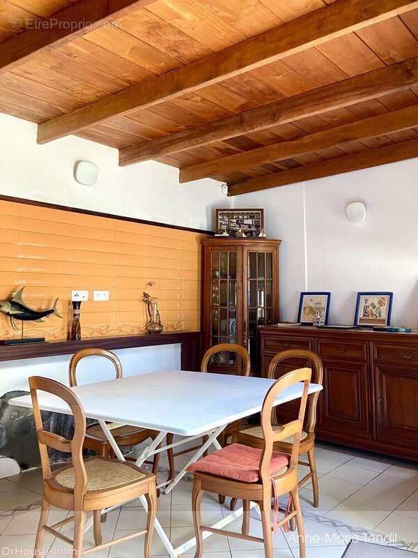 Maison 104 m² à Saint-Pierre  - photo 26
