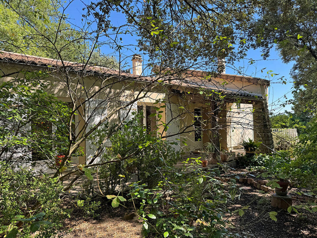 Maison à MONTELIMAR