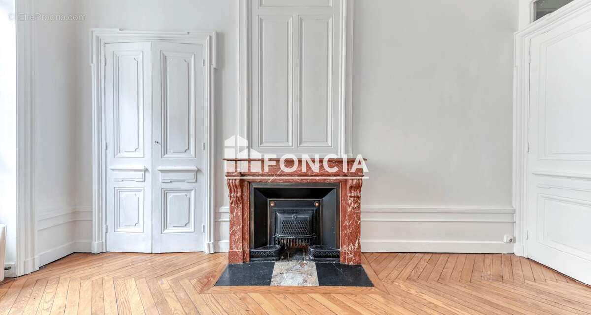 Appartement à LYON-6E