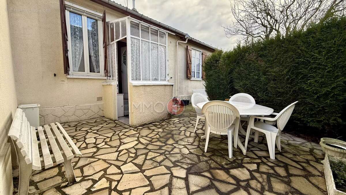 Maison à LE RAINCY