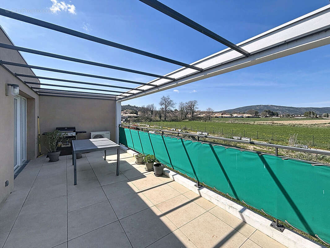 Appartement T3 de 2020, 64,5 m2, terrasse, garage et parking - photo 3