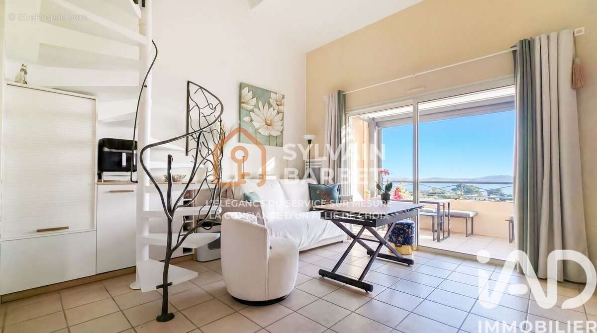 Appartement 54 m² à Carqueiranne  - photo 7
