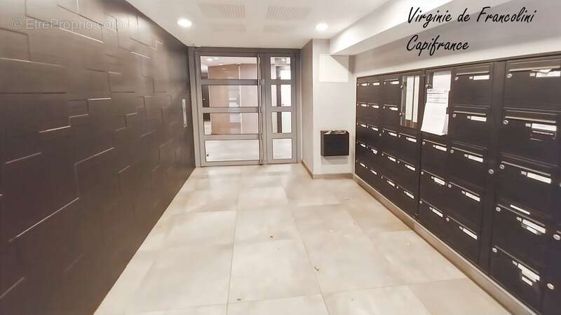 Maisons-Alfort-Quartier Charentonneau-A vendre studio 30,57m2- Résidence 2014-Proche commerces, transports,marché - photo 10
