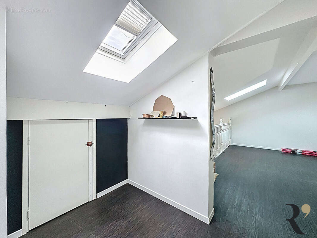 Appartement Duplex T4, 85m² dernier étage, Guilheméry - photo 14