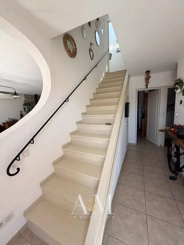 Villa T6 de 163 m² sur 576 m² - photo 13