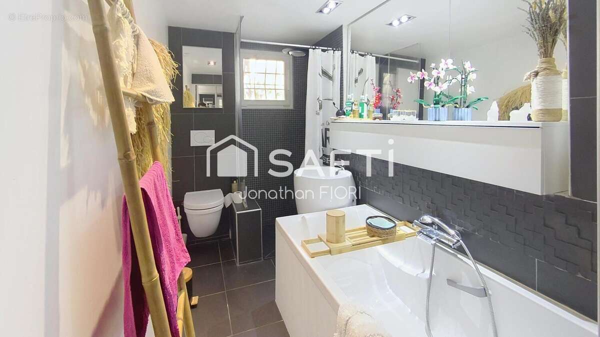 Appartement 77 m² à Toulon  - photo 7
