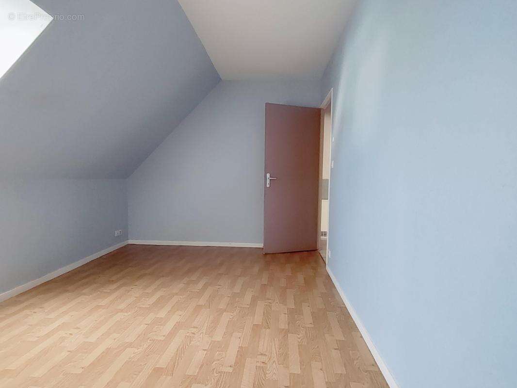 Maison à GRANDVILLIERS