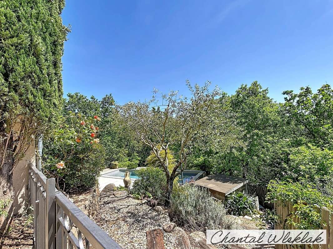 Maison à vendre à Chassiers (07) - Superficie hab 165 m2 -  Terrain 2170 m2 - photo 2