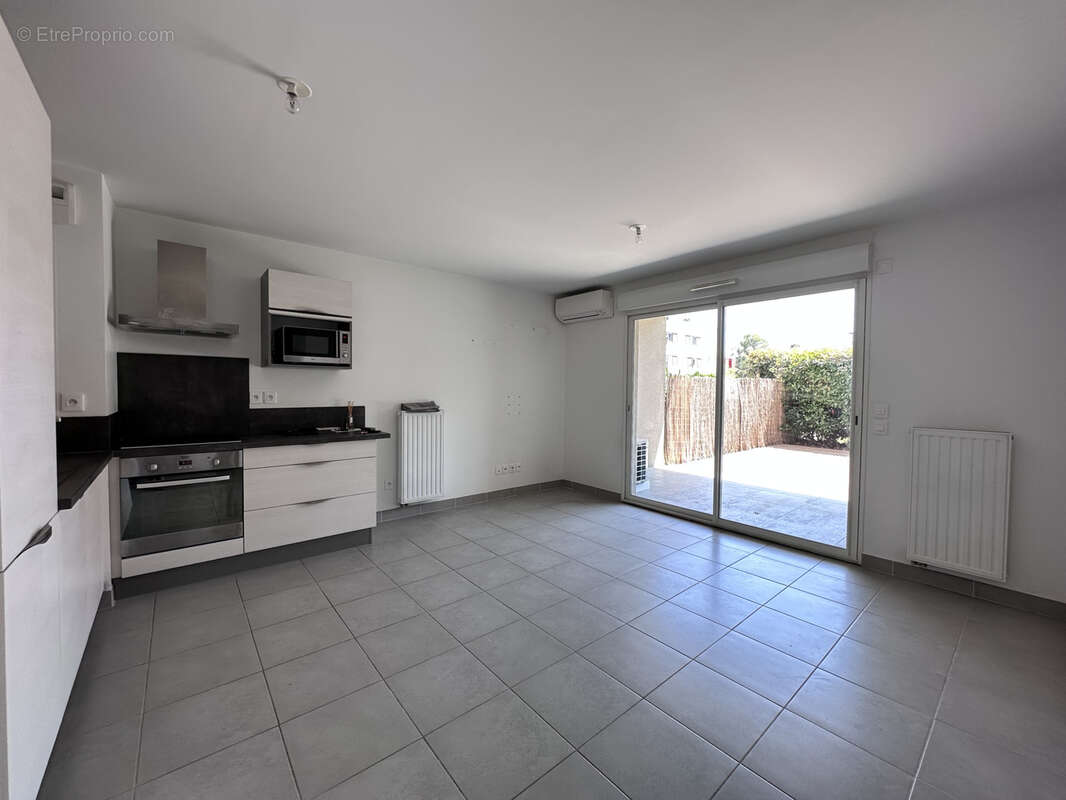 Appartement à HYERES