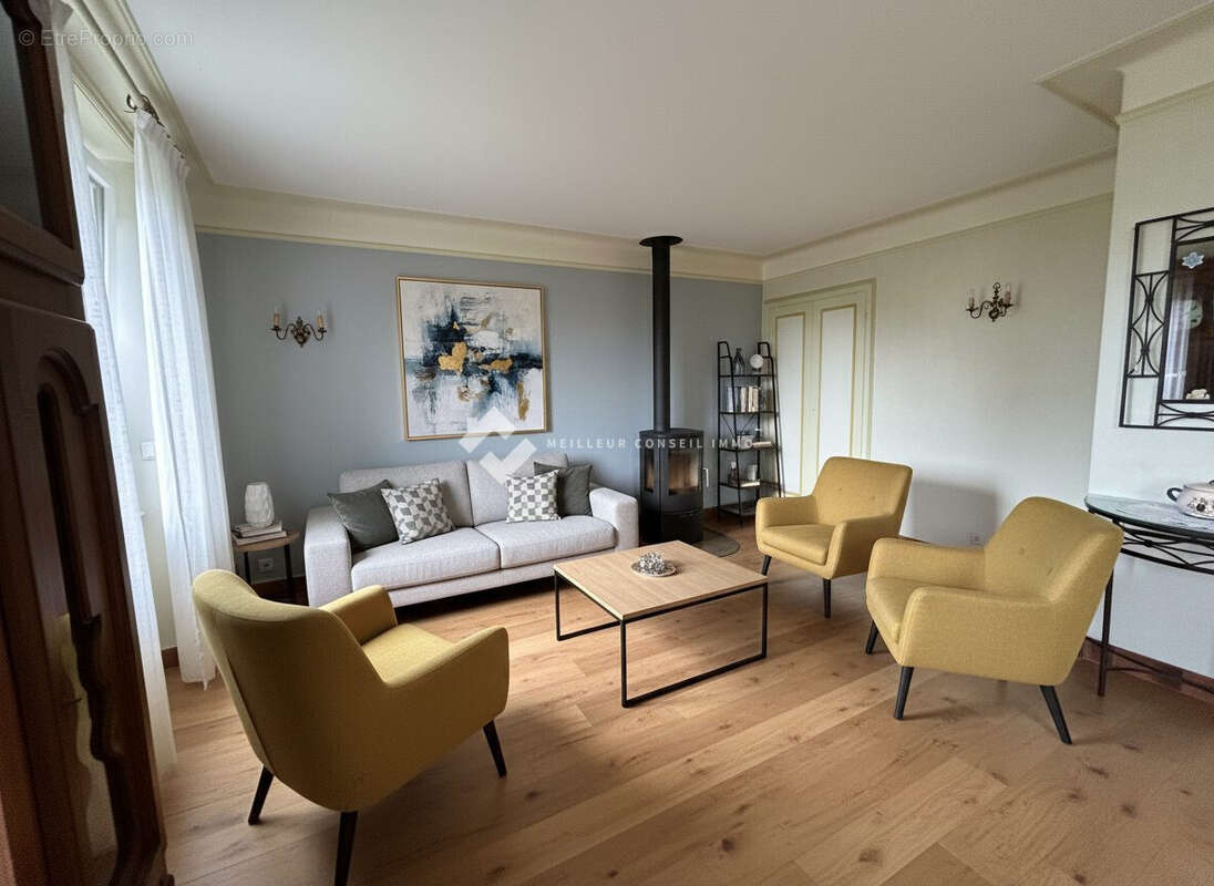 Maison 94 m² à Yffiniac  - photo 6