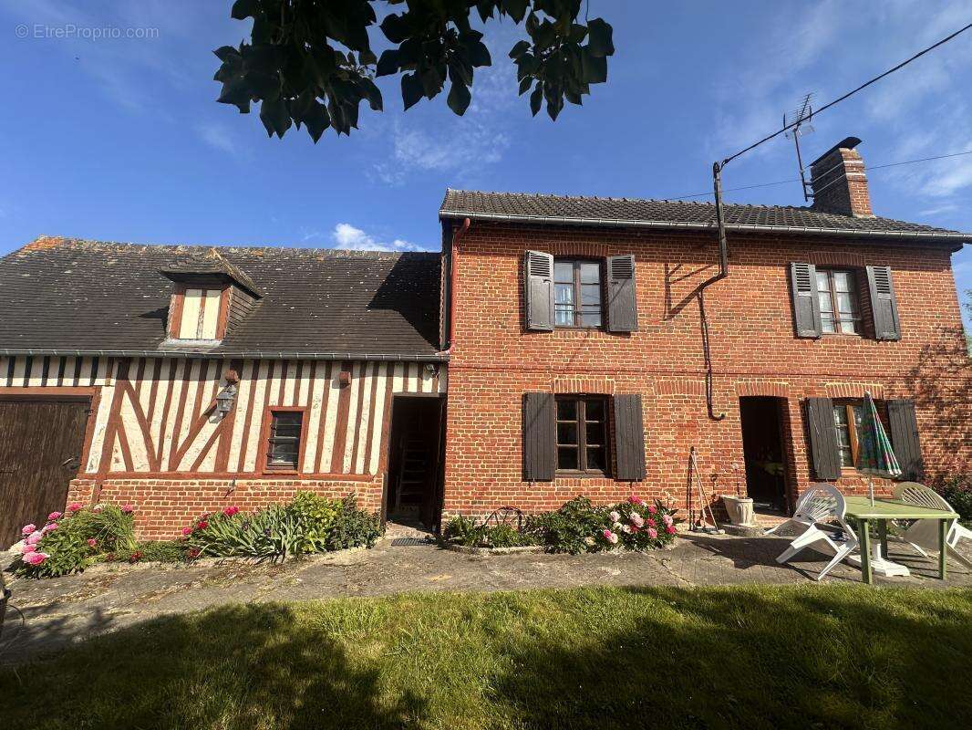 Maison à SAINT-MARTIN-AUX-CHARTRAINS