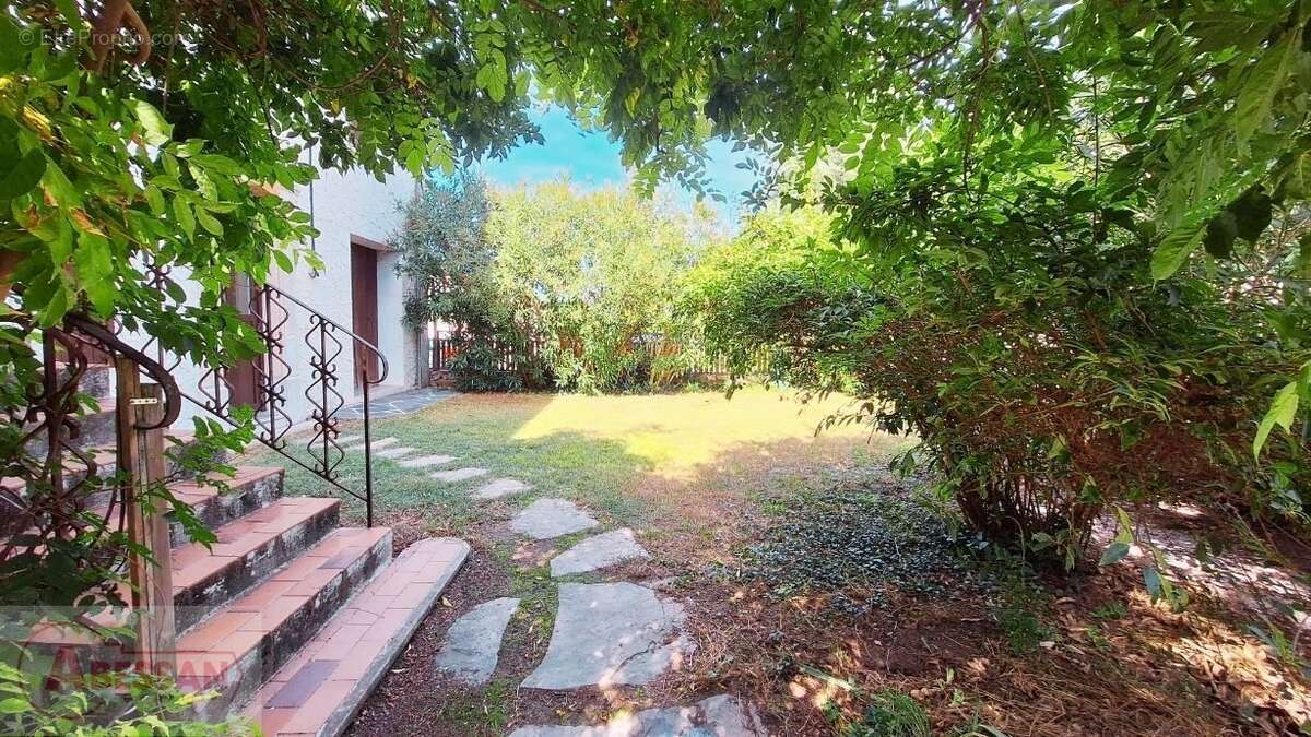 Maison 225 m² à Lezan  - photo 3