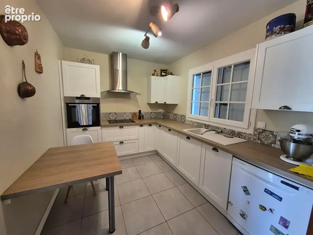 FONTAINE-LA-MALLET - Maison plain-pied 136 m² - 4 chambres - Grand jardin - Sous-sol complet - photo 6