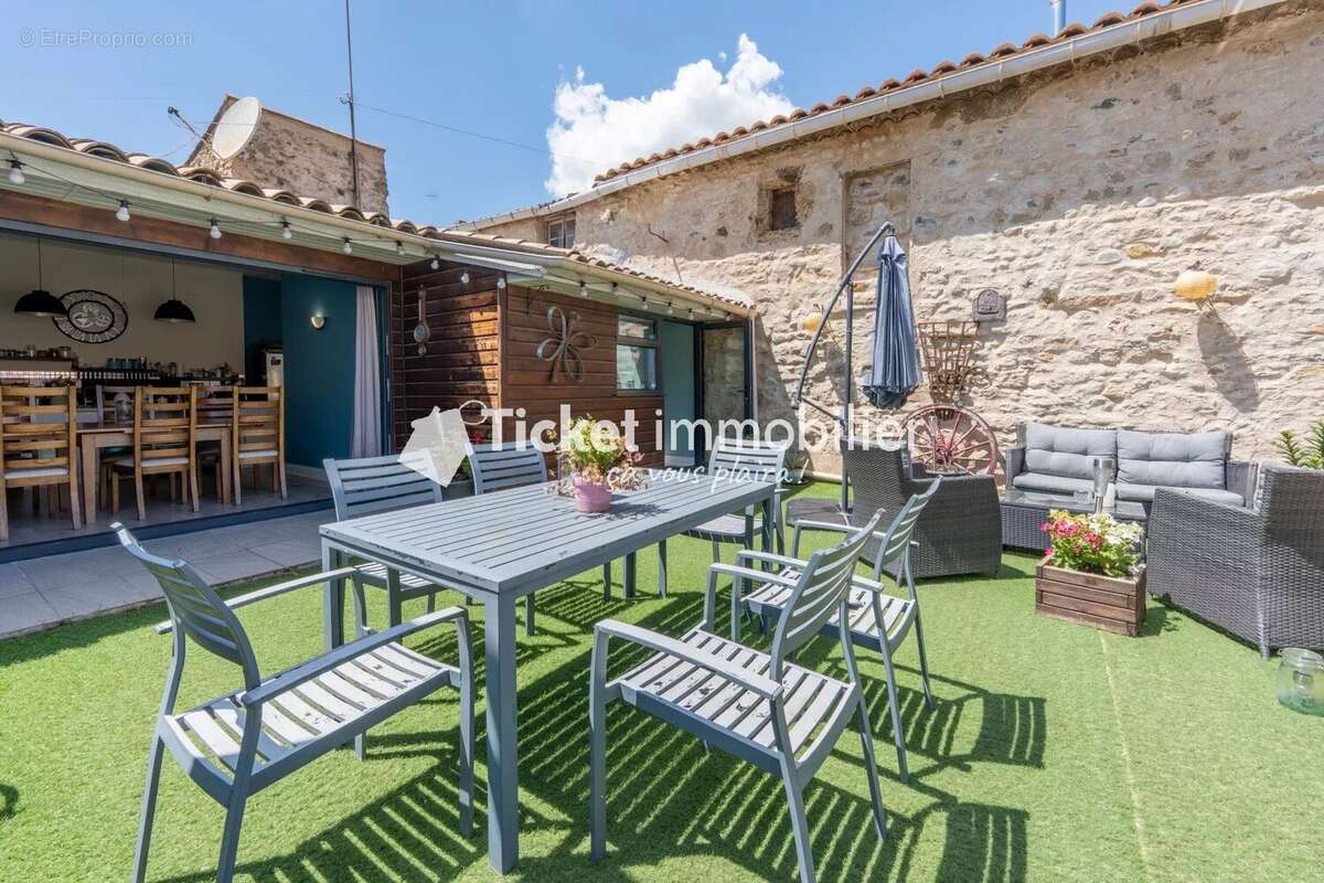 Maison à BIZE-MINERVOIS