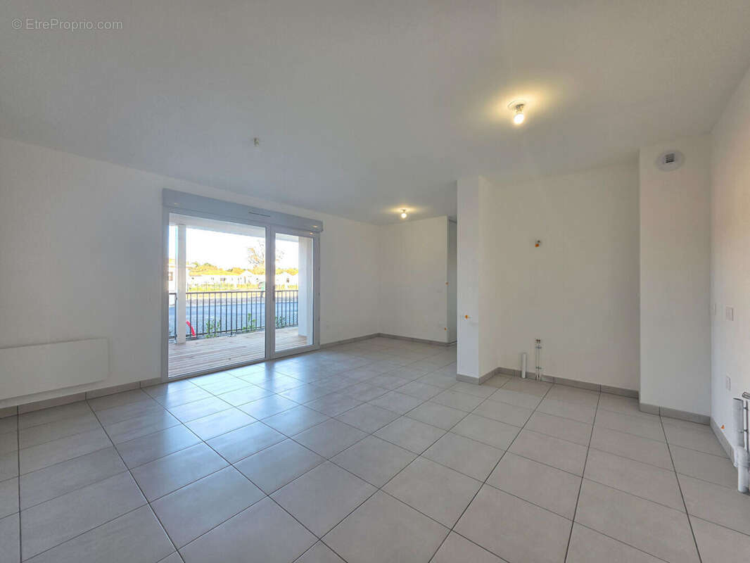 Appartement à VIELLE-SAINT-GIRONS