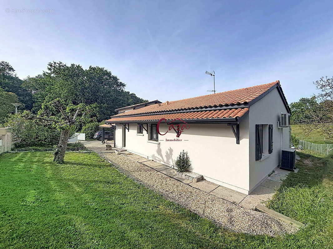 Maison à FARGUES-SAINT-HILAIRE