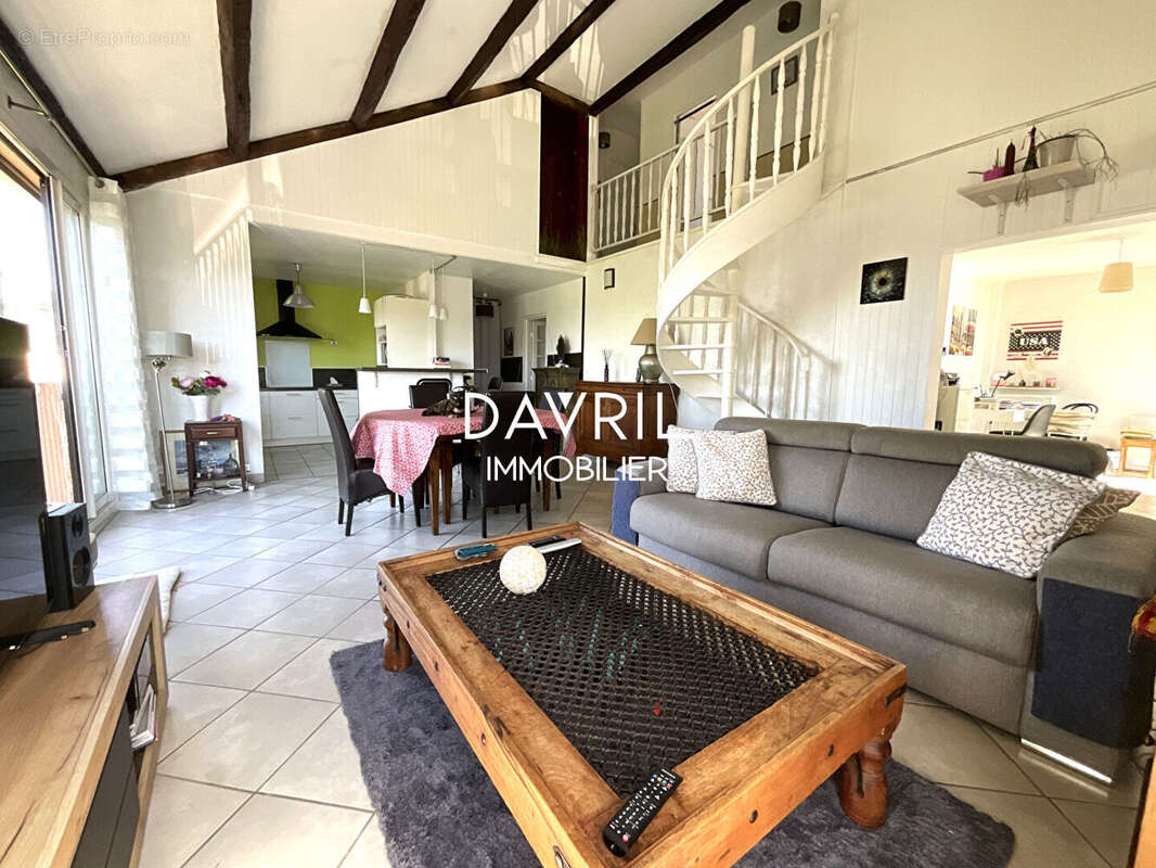 Appartement DUPLEX 120.06 m² - photo 6