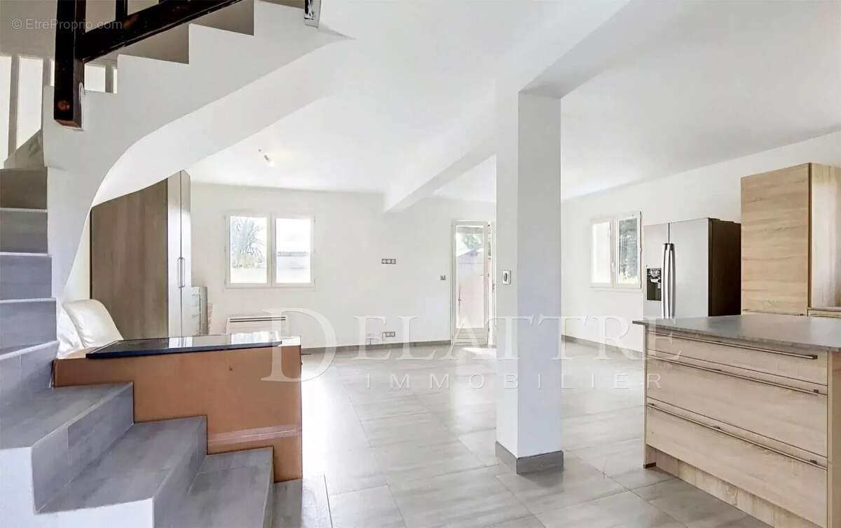 Maison à ANTIBES