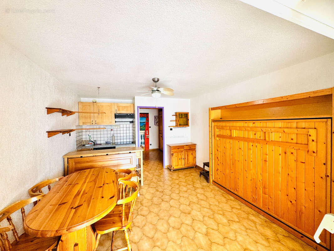 Appartement à LA LONDE-LES-MAURES