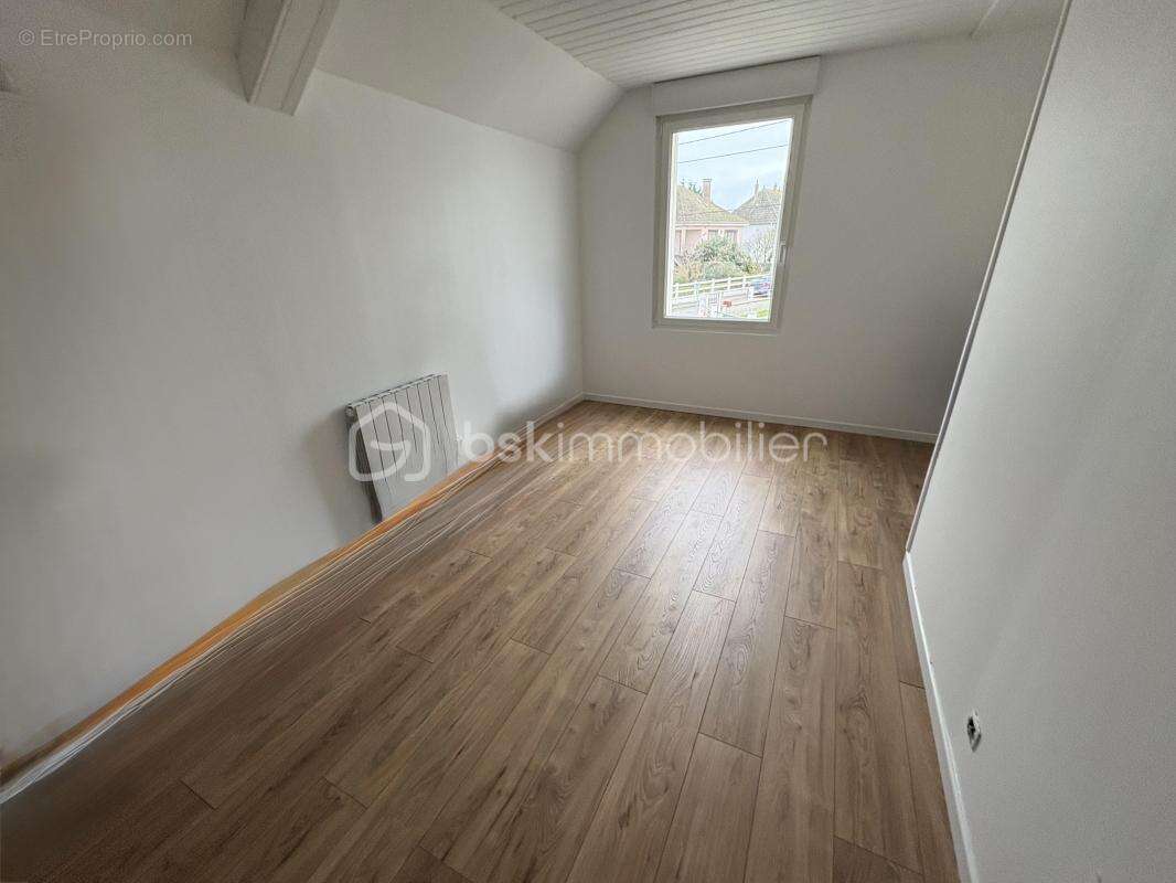 Maison à TOURLAVILLE