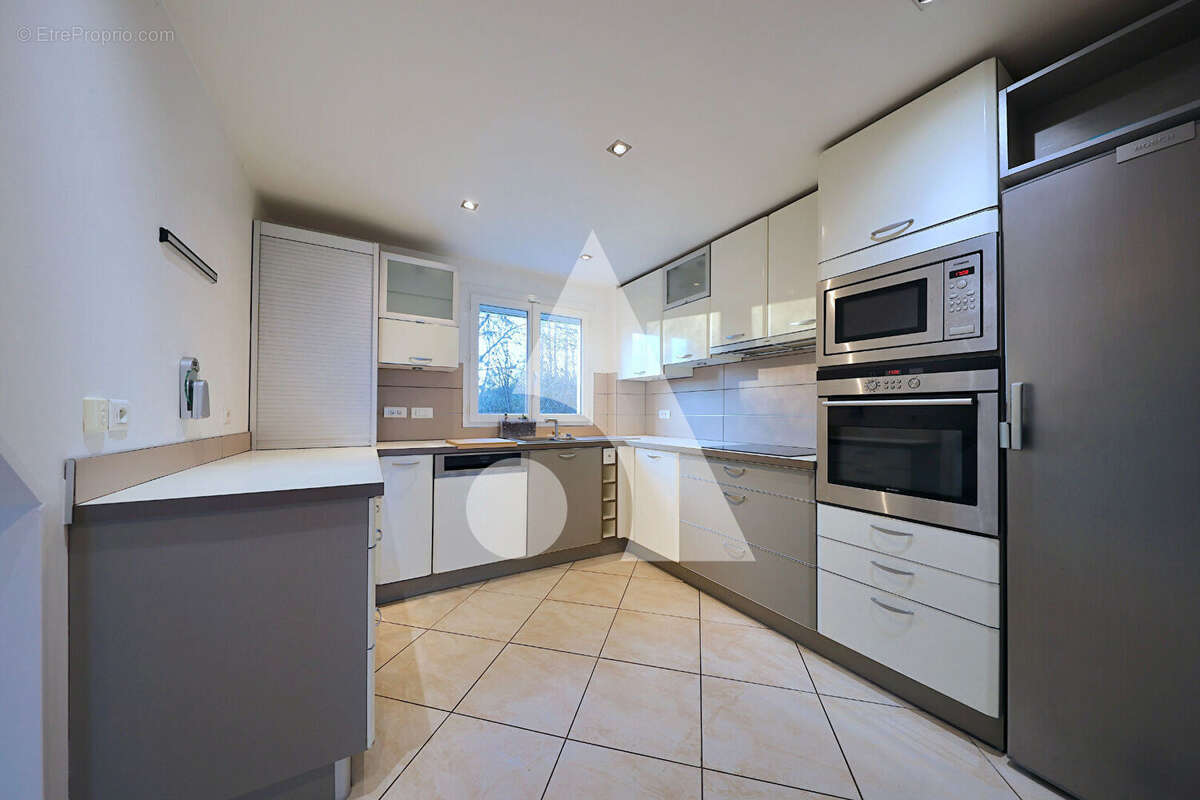 Maison à CORBEIL-ESSONNES