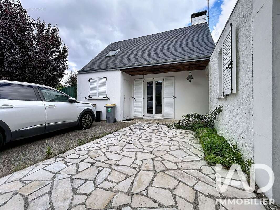 Photo 2 - Maison à MONTLIGNON