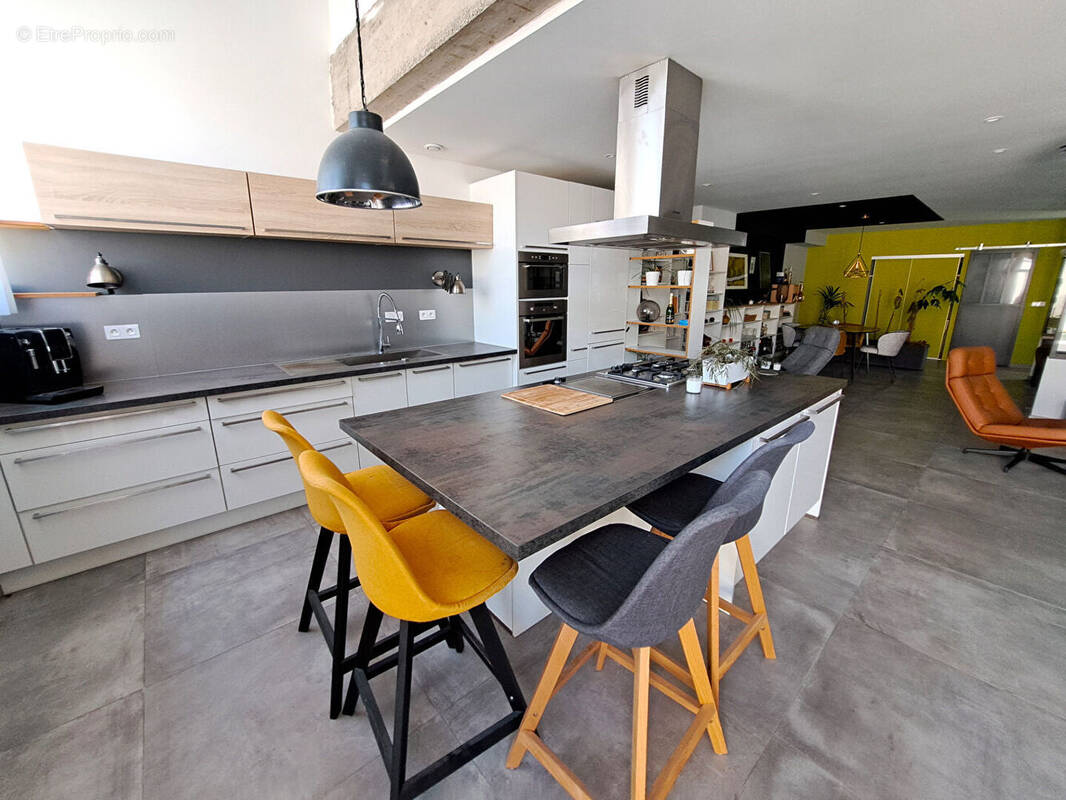 Appartement à MILLERY