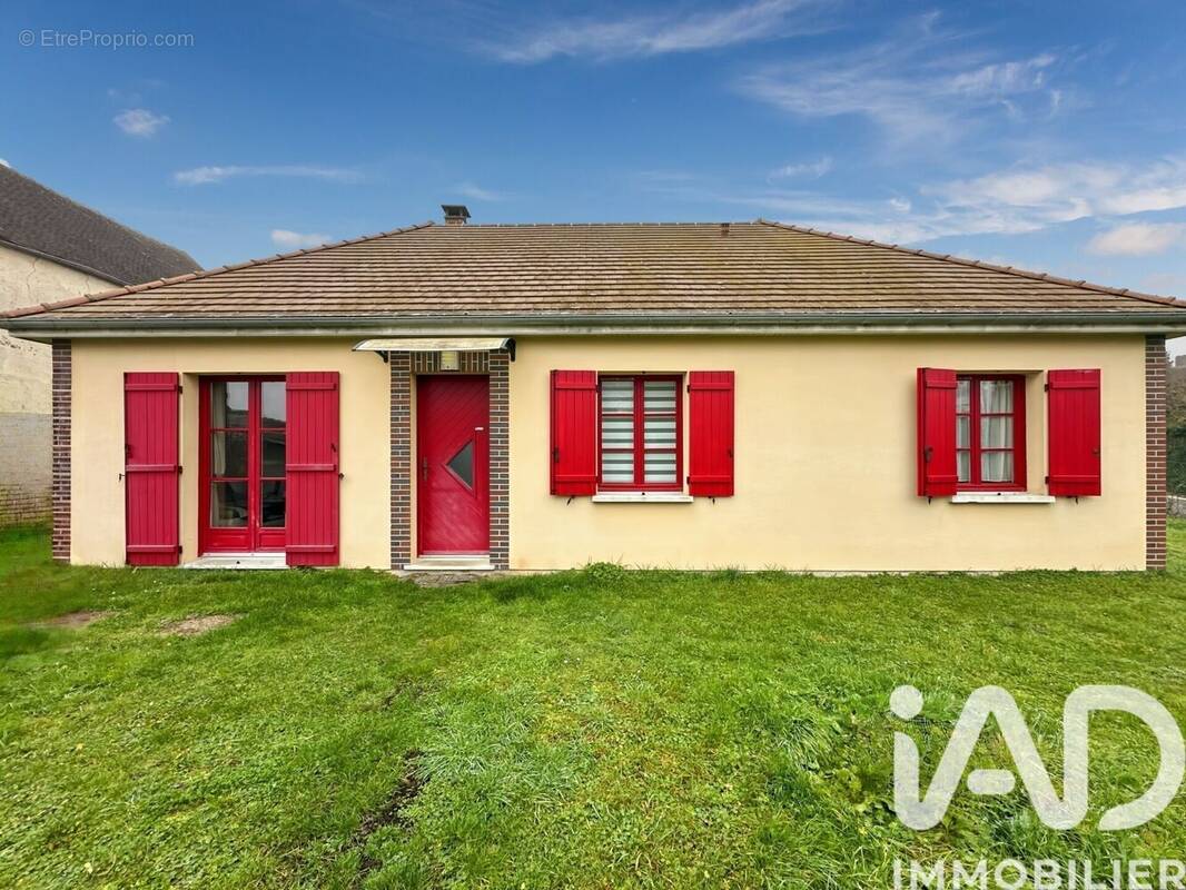 Photo 1 - Maison à VOISINES