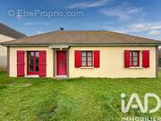 Photo 1 - Maison à VOISINES