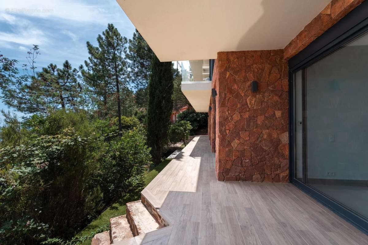 Maison à THEOULE-SUR-MER