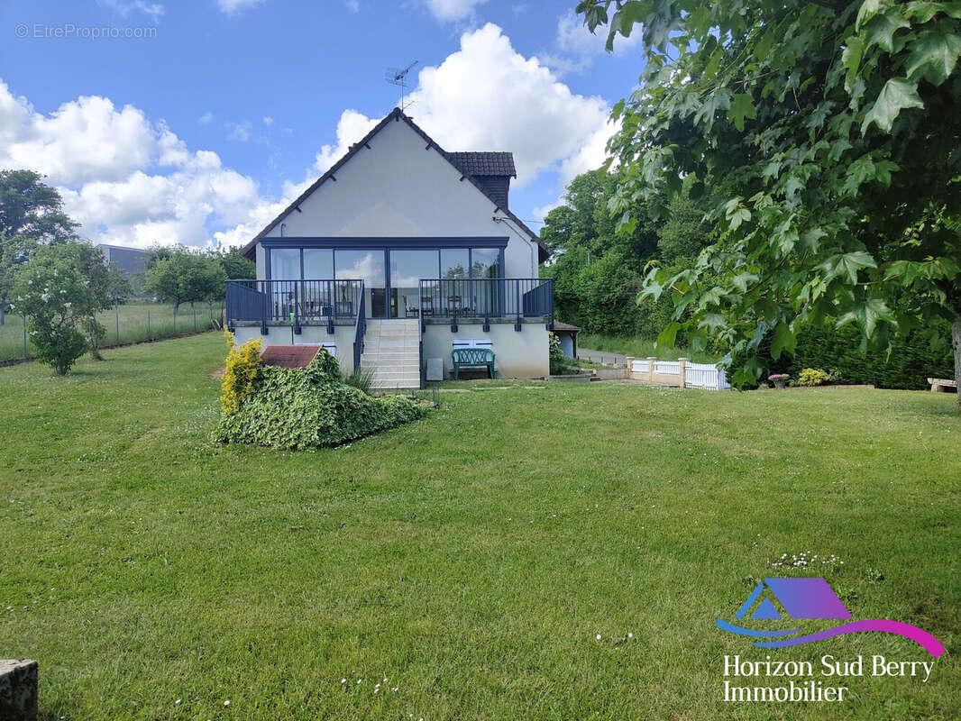 Jardin - Maison à BRIANTES