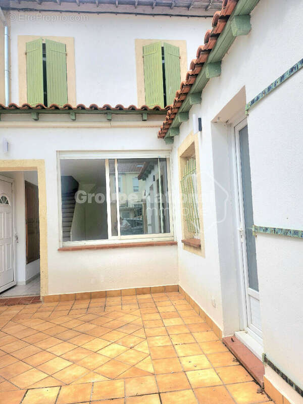 Maison à PORT-SAINT-LOUIS-DU-RHONE