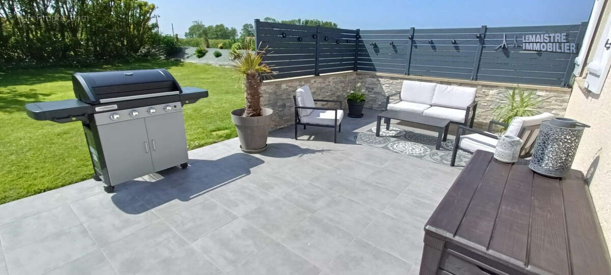 Maison à VILLAINVILLE