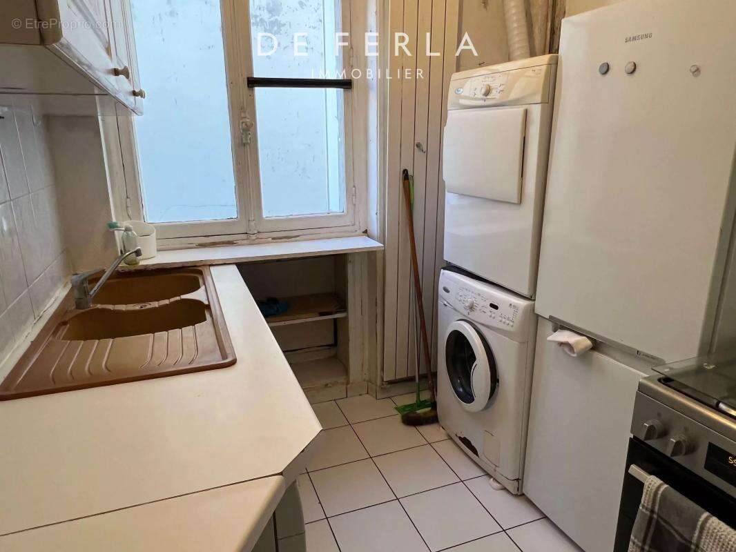 Appartement à PARIS-7E