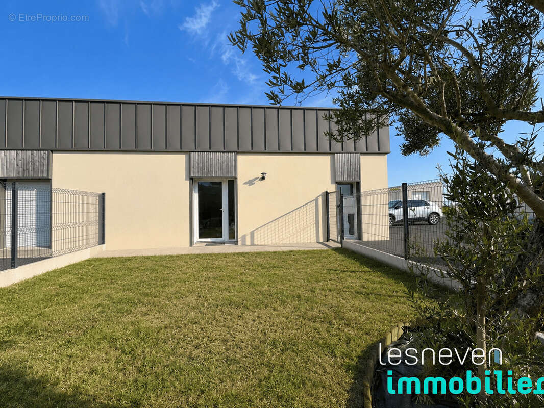 Maison 82 m² à Kerlouan  - photo 2