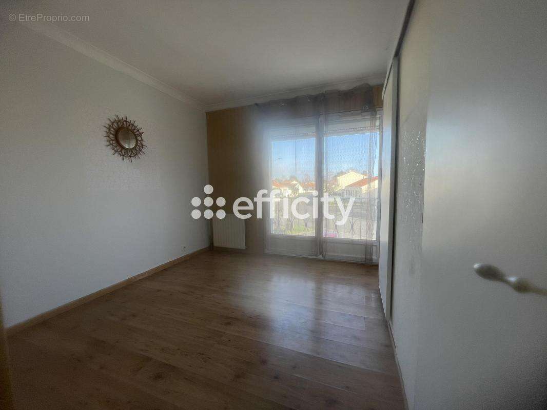 Appartement à BOUGUENAIS