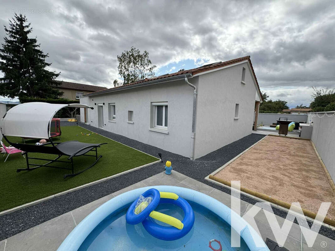 Maison 142 m² à Pont-Du-Chateau  - photo 8