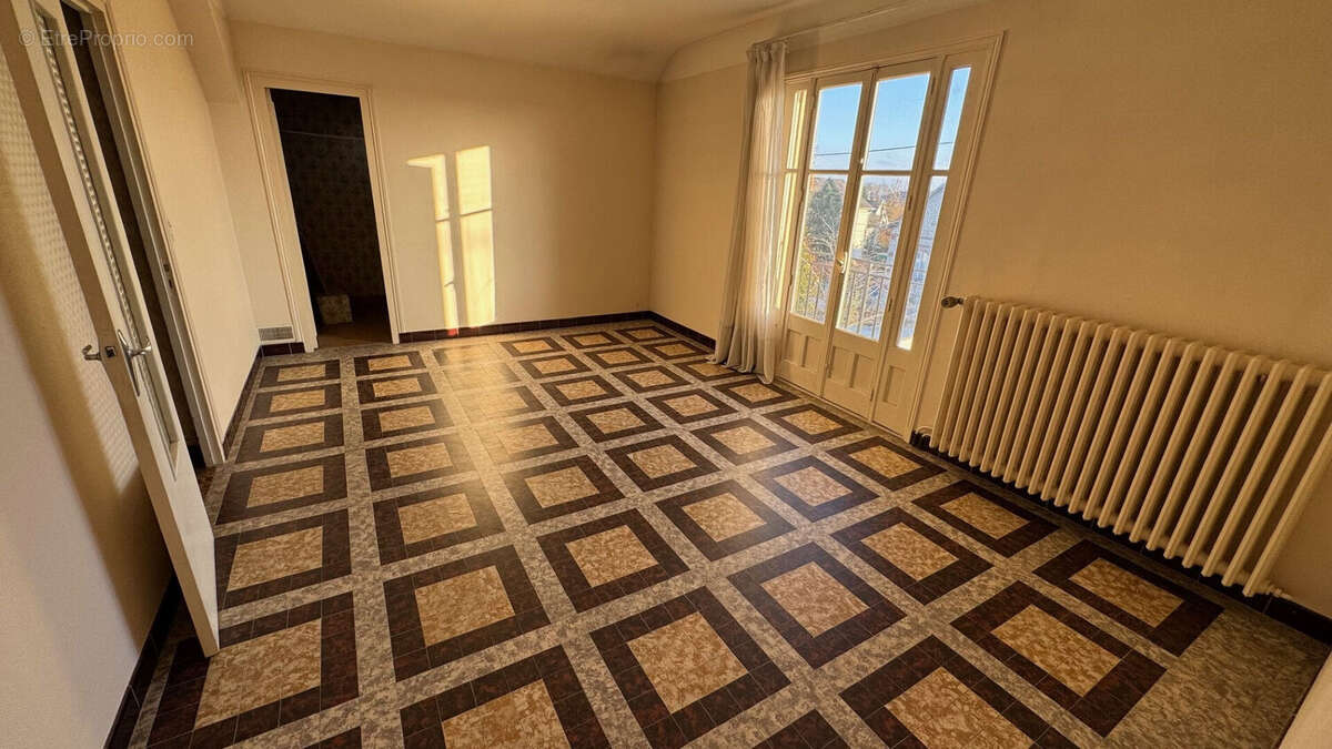 Maison Romorantin Lanthenay 7 pièce(s) 168.38 m2 - photo 5