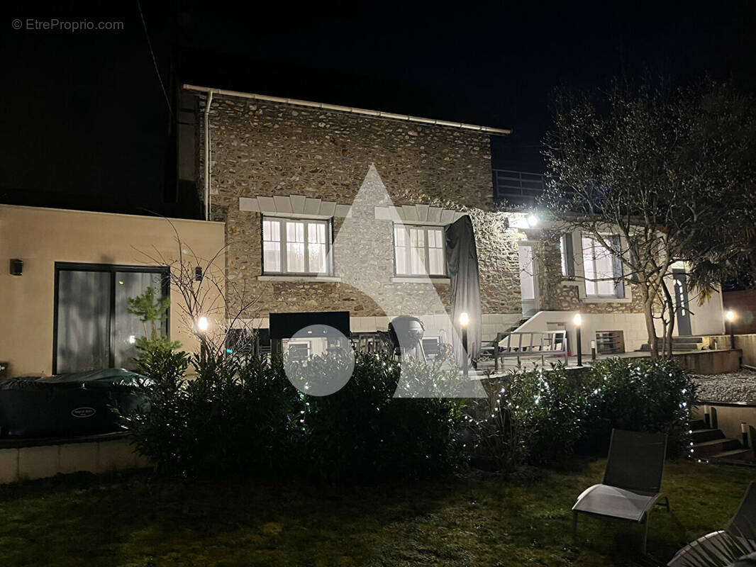 Maison à SOISY-SOUS-MONTMORENCY