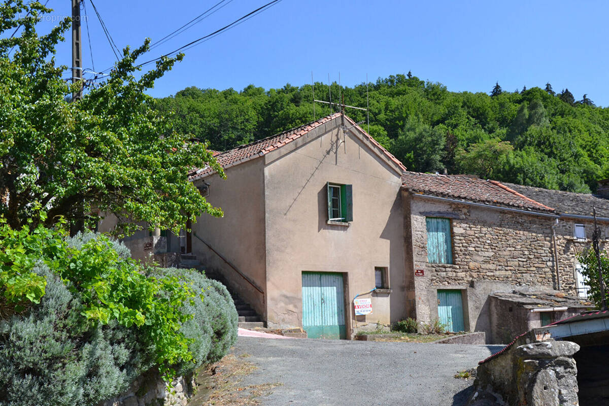 Maison à COURNIOU