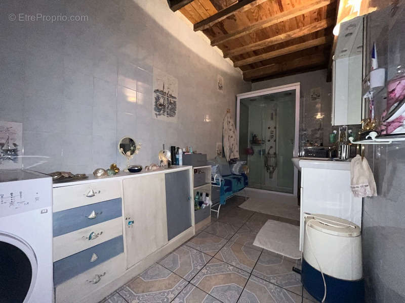 Maison à LAGUIAN-MAZOUS