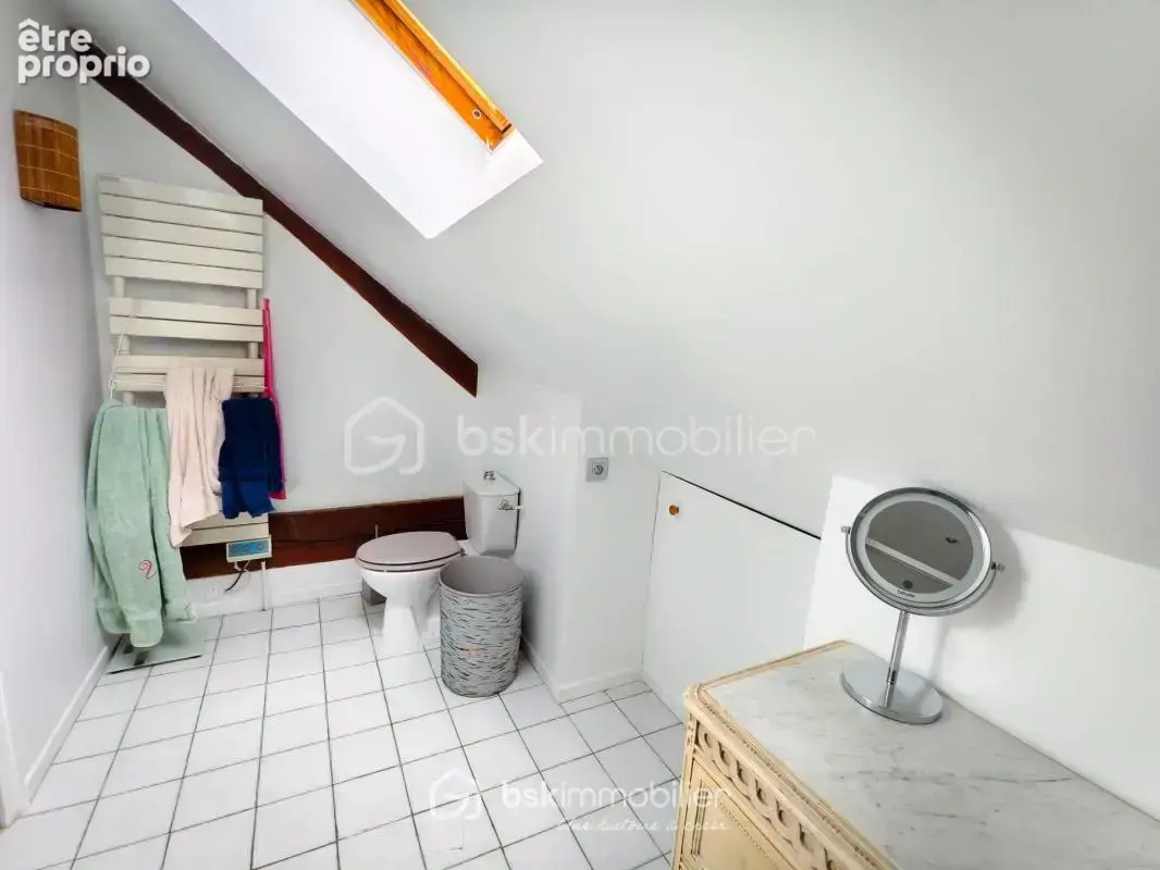 Coup de cœur pour cette maison de ville au charme d'antan et sa dépendance indépendante - photo 15
