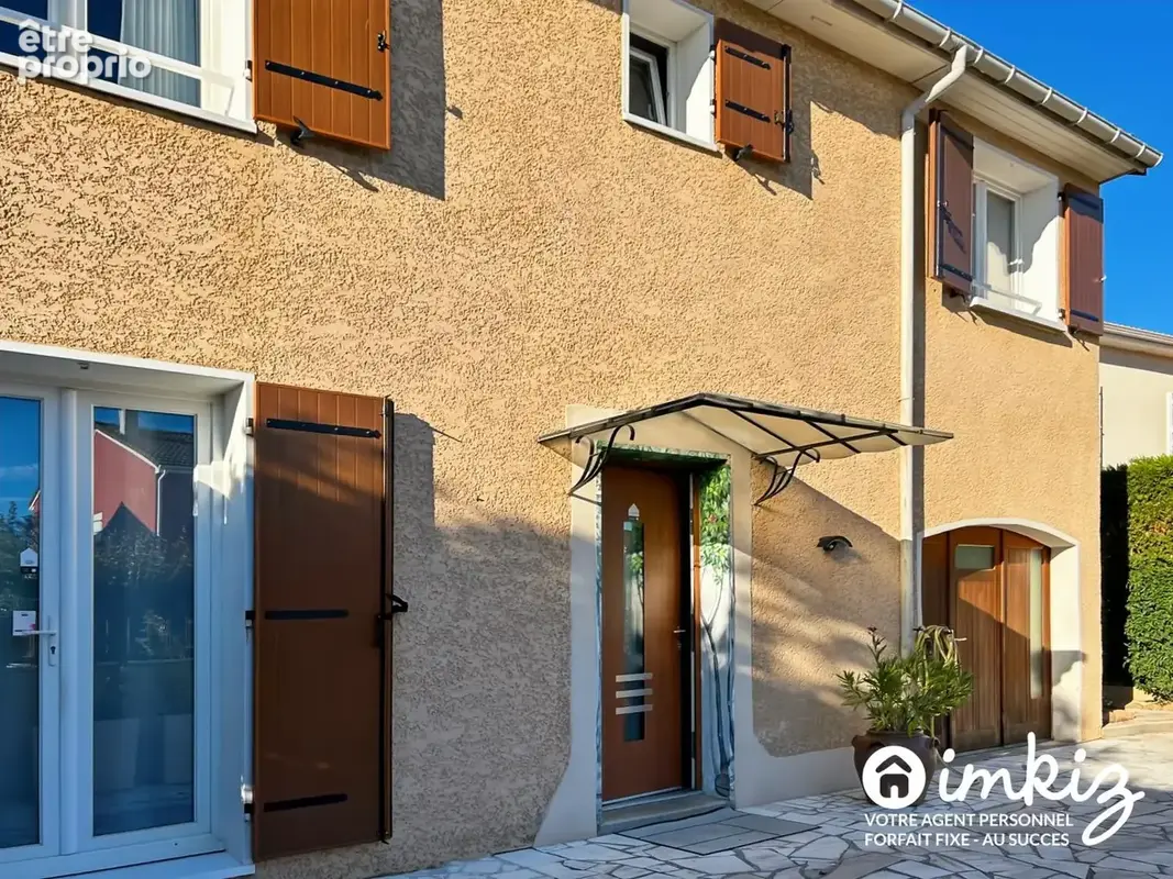 Maison 4 chambres 145 m² avec piscine et garage - photo 16