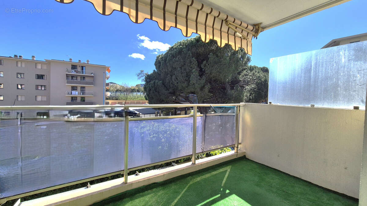 Appartement à MANDELIEU-LA-NAPOULE