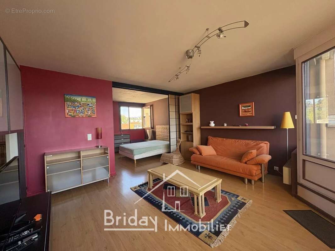 Appartement à TASSIN-LA-DEMI-LUNE