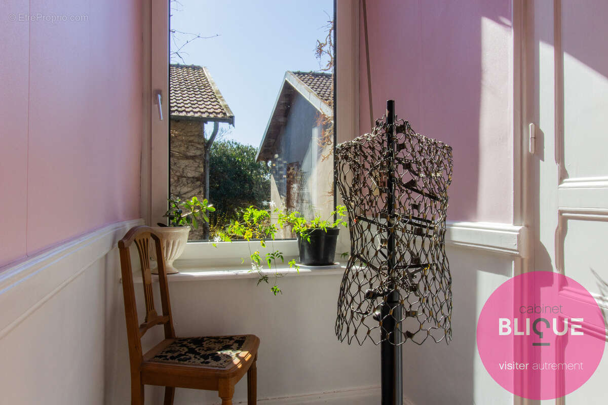 Maison à DOMEVRE-SUR-VEZOUZE