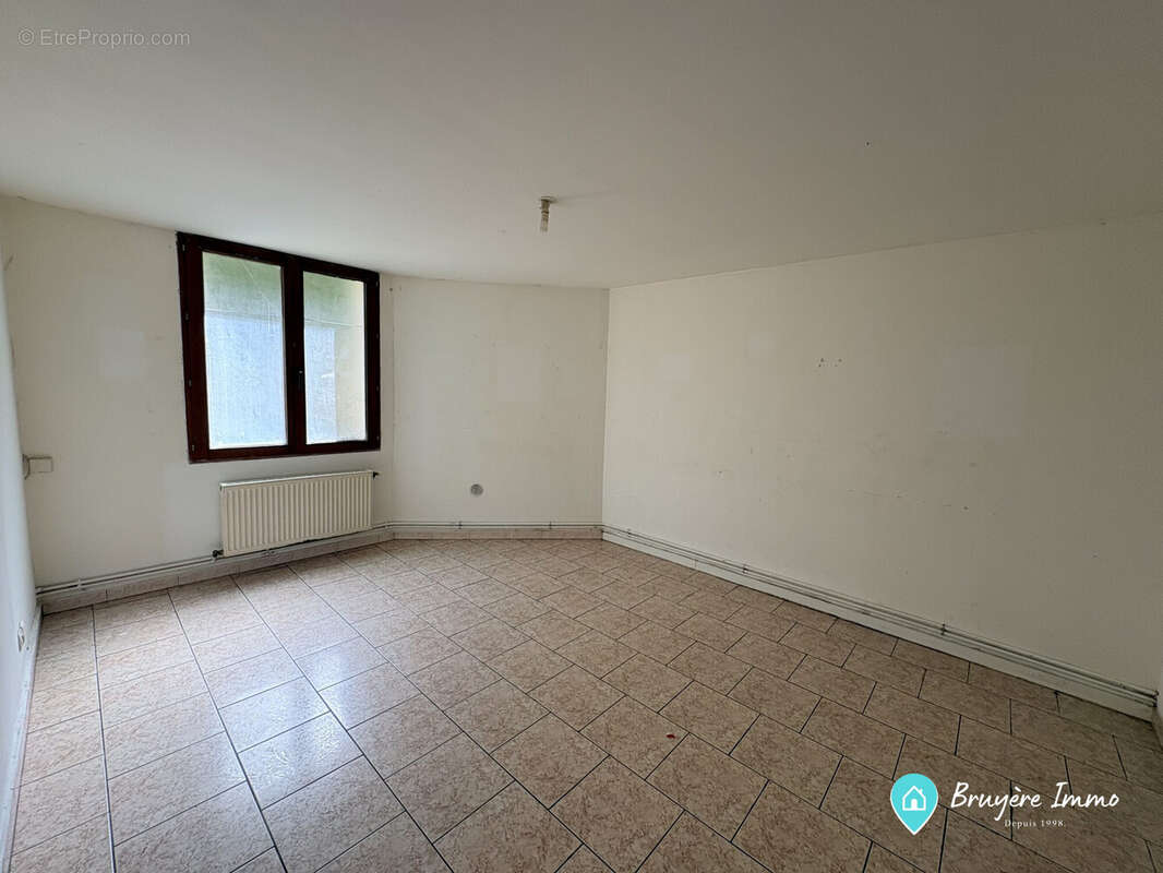 Appartement 218 m² à Fourmies  - photo 5